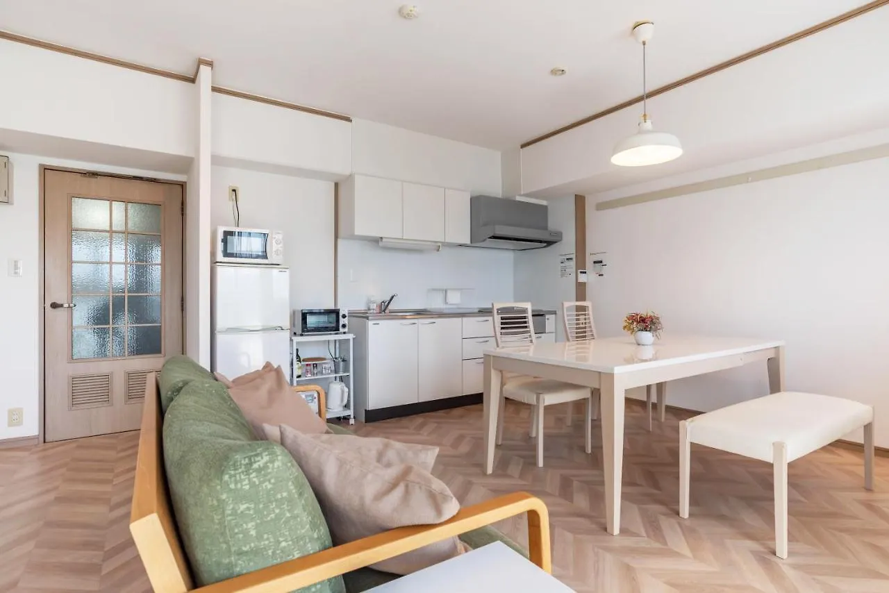 Universal Bay Condominium Osaka Apartment